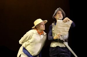 Manolo Santalla (Don Quixote) and Alex Iraheta (Sancho Panza). Photo courtesy of GALA Hispanic Theatre.