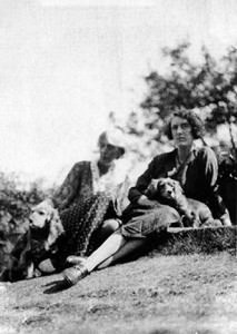 Virginia Woolf and Vita Sackville-West at Monk's House, 1933. Photo courtesy of WSC Avant Bard.
